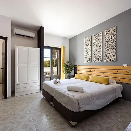 Ragoussis Sweet Vendégház 3*